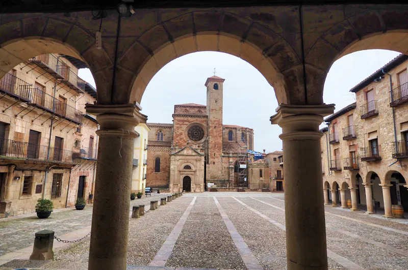 Kathedrale Santa Naria in der Stadt Siguenza - &copy;Jose - stock.adobe.com