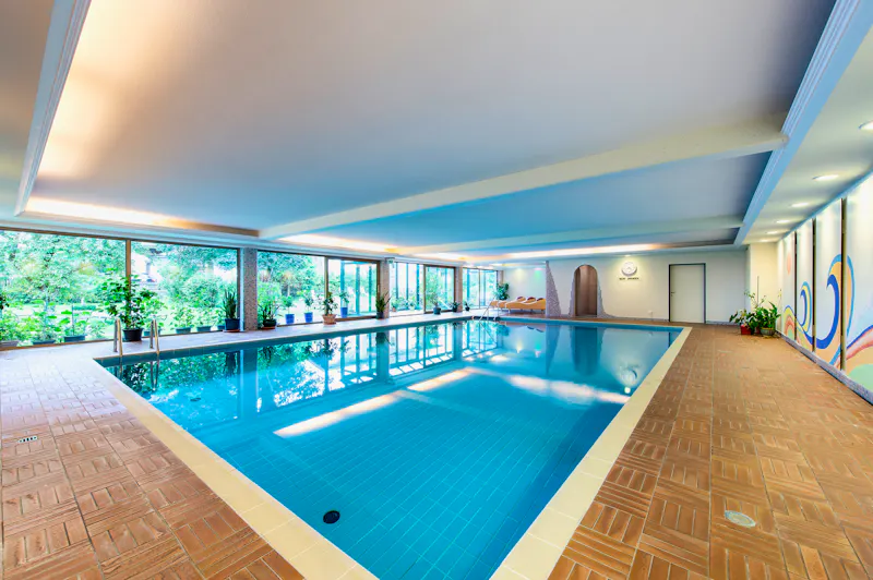 Hotel Strolz in Mayrhofen - Pool &ndash; &copy;MuehlbacherRupert GAS