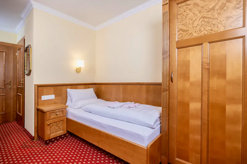 Hotel Strolz in Mayrhofen - Zimmerbeispiel &ndash; &copy;THOMAS EBERHARTER PHOTOGRAPHY