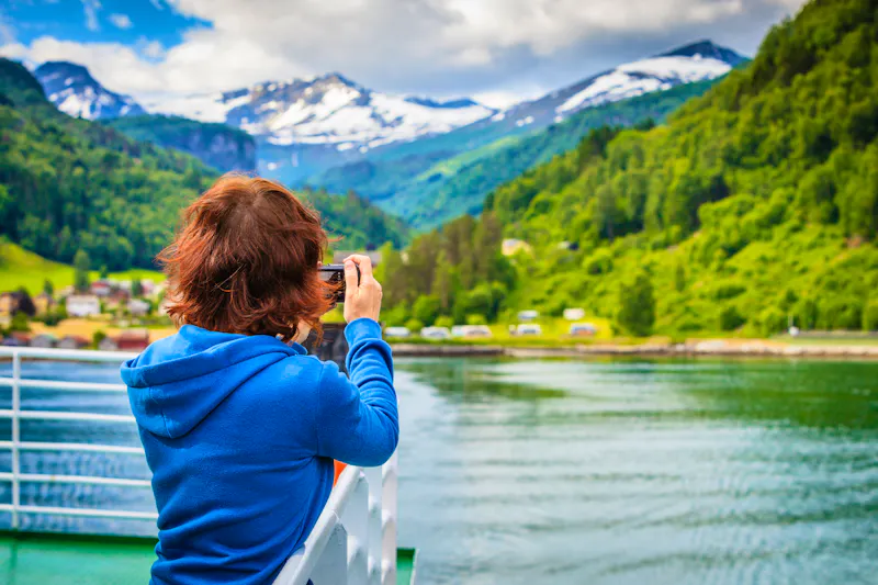 Schifffahrt in den Fjorden Norwegens - &copy;anetlanda - stock.adobe.com