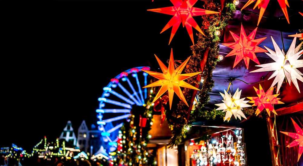 Weihnacht Fest Markt Erfurt Deko Stern &ndash; &copy; Mario Plechaty