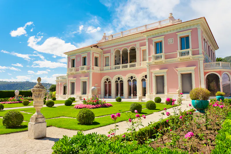 Garden in Villa Ephrussi de Rothschild, Saint-Jean-Cap-Ferrat - &copy;santosha57 - stock.adobe.com