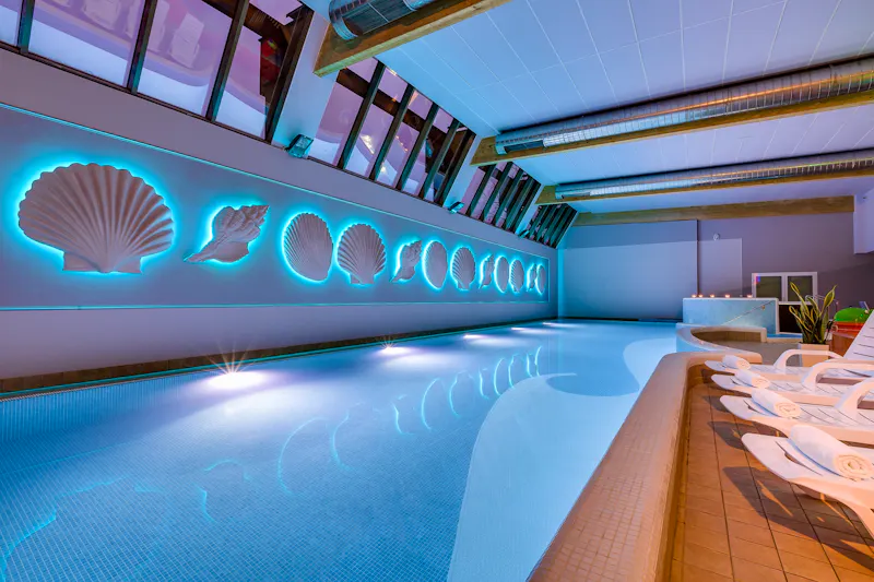 Schwimmbad im Hotel Aurora &ndash; &copy;IdeaSpa Travel