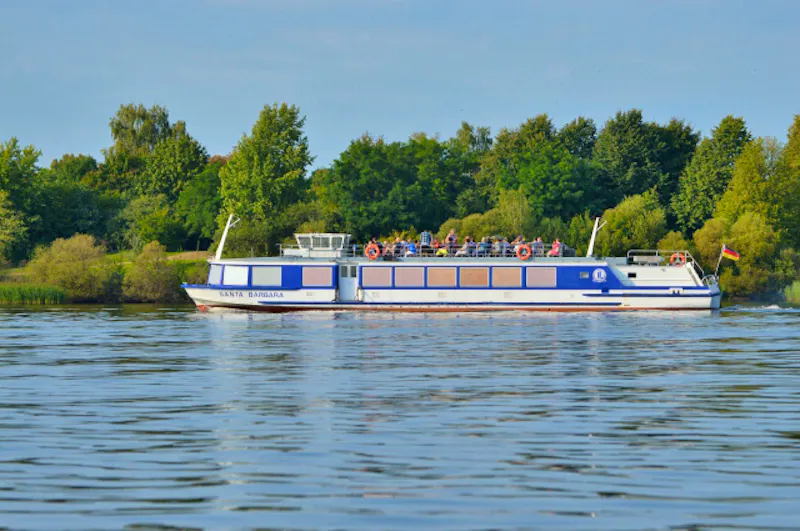 Ausflugsschiff Santa Barbara auf dem Senftenberger See - &copy;Marianne Löwa / Reederei Löwa