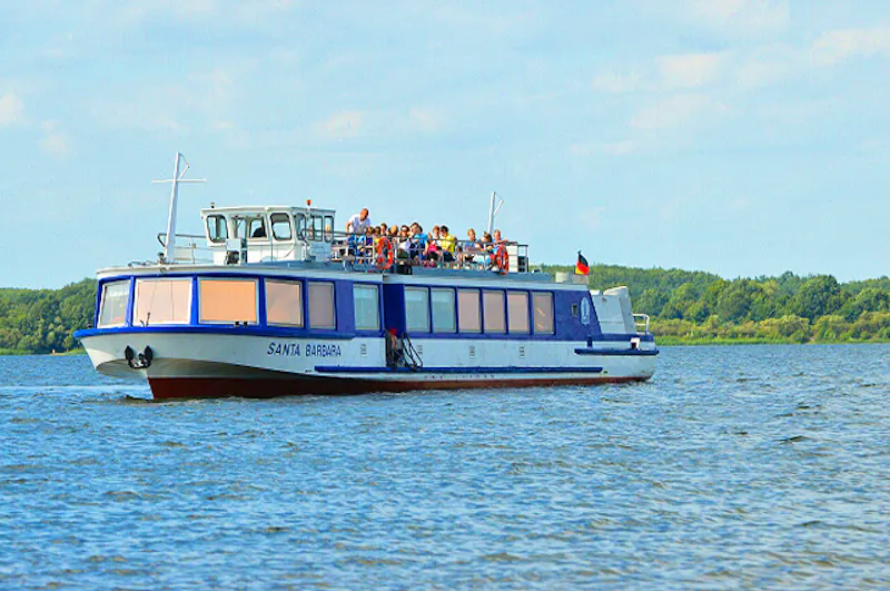Ausflugsschiff Santa Barbara auf dem Senftenberger See - &copy;Marianne Löwa / Reederei Löwa