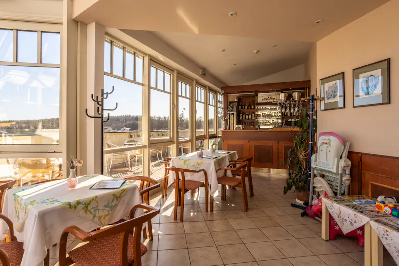 Hotel Flora Marienbad - Panorama-Café &ndash; &copy;Hotel Flora Marienbad