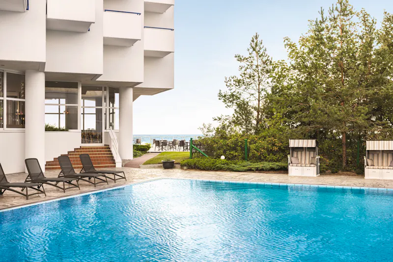 Aussenpool im Vienna House Amber Baltic Miedzyzdroje &ndash; &copy;IdeaSpa Travel