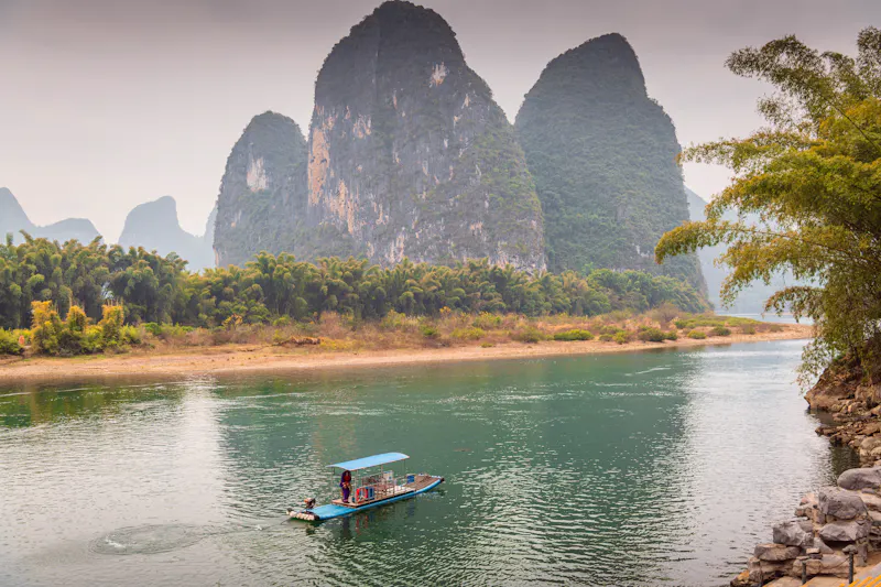 Li-Fluss in der Nähe von Xingping  - &copy;Tatiana Kashko - stock.adobe.com