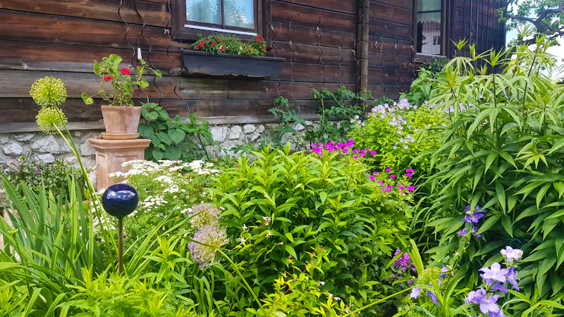 Hallstatt - im Garten von Uli und Vinzenz  - &copy;Anke Nicke - Eberhardt TRAVEL