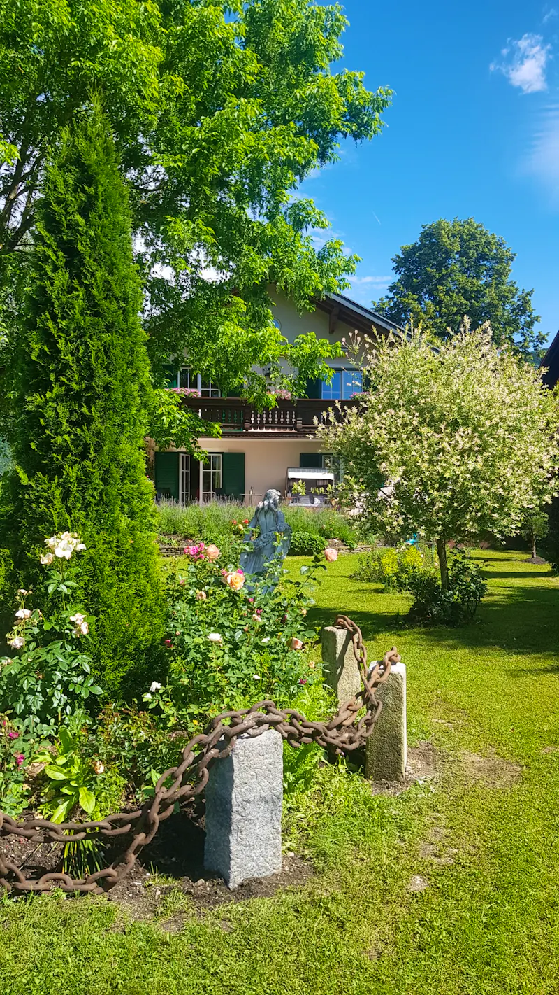 Bad Goisern - im Garten von Resi und Andy  - &copy;Anke Nicke - Eberhardt TRAVEL