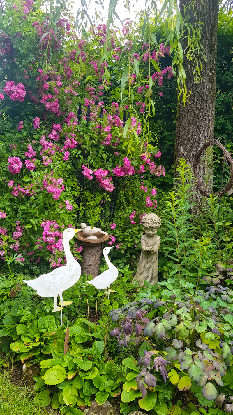 Strobl - im Garten von Elisabeth  - &copy;Anke Nicke - Eberhardt TRAVEL