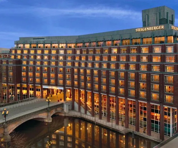 Steigenberger Hotel Hamburg - Außenansicht &nbsp;&ndash;&nbsp;&copy;&nbsp;Steigenberger Hotels GmbH