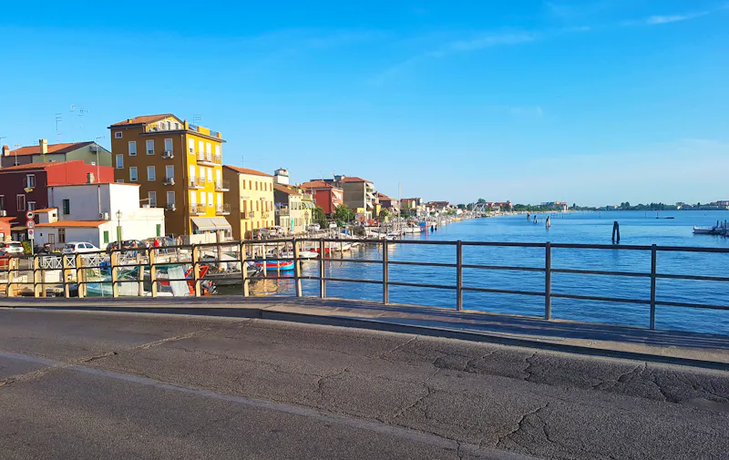 Hafen von Chioggia an der Lagune von Venedig - &copy;unimaginary - stock.adobe.com