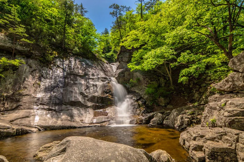 Wasserfall im Sogeumgang Tal - &copy;SiHo - stock.adobe.com