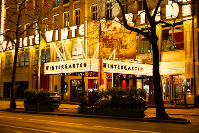 Tagesfahrt nach Berlin &ndash; Wintergarten Varieté Berlin