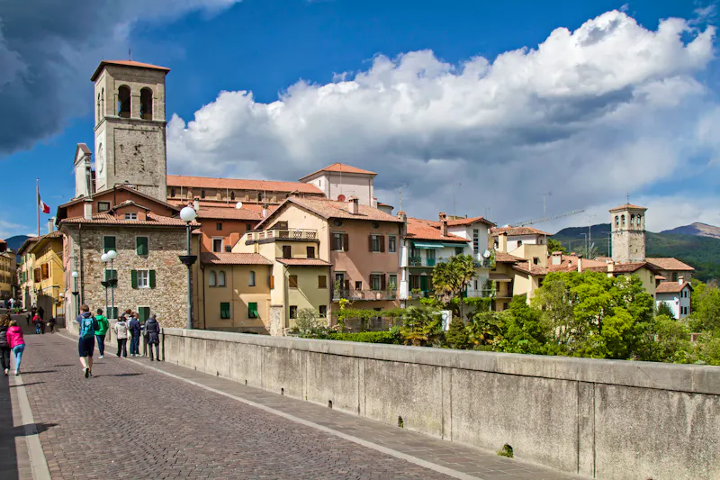 Teufelsbrücke mit Dom in Cividale del Friuli - &copy;Hans und Christa Ede - stock.adobe.com
