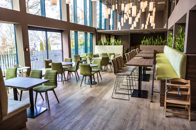 Frühstücksraum und Restaurant des Hotel Platzhirsch Living &ndash; &copy;Platzhirsch Living GmbH