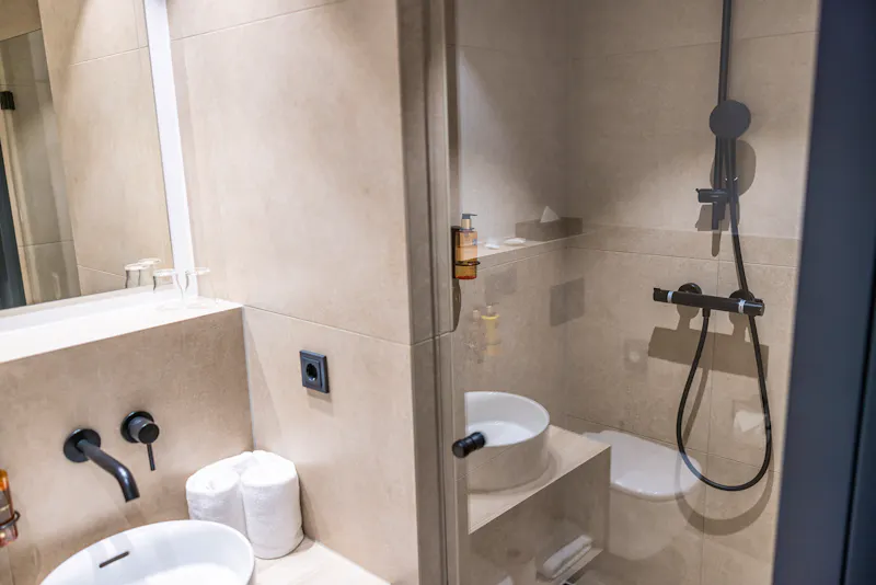 Badezimmer im Hotel Platzhirsch Living &ndash; &copy;Platzhirsch Living GmbH