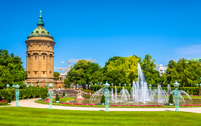 Friedrichsplatz in Mannheim, Baden-Württemberg - &copy;Leonid Andronov - stock.adobe.com