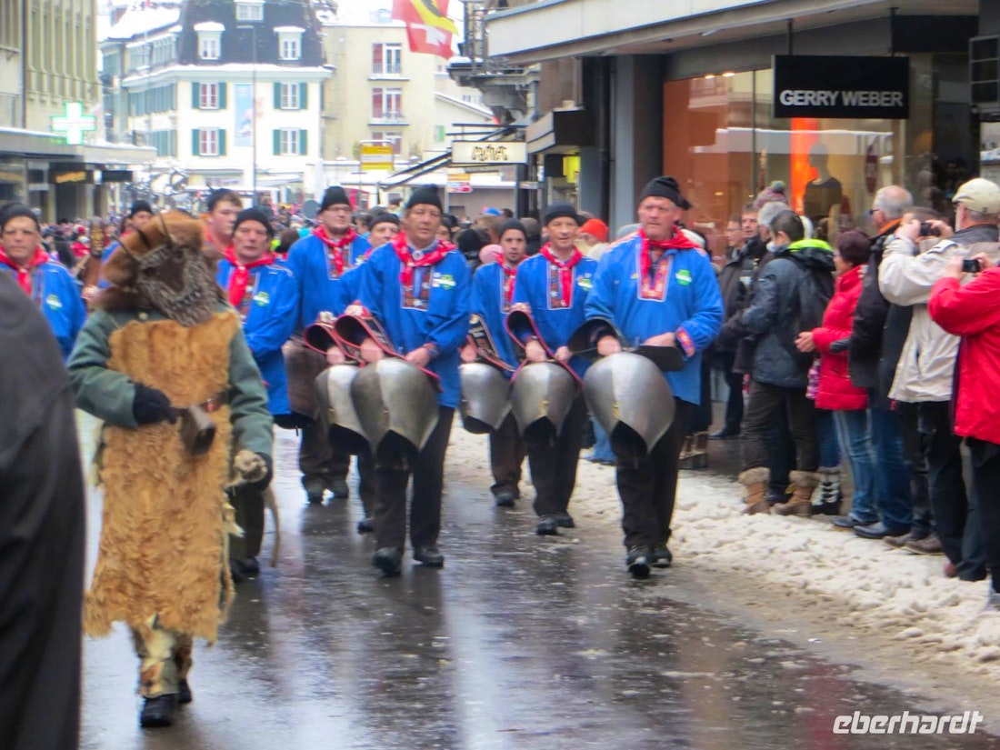 Das längste Silvester und lebendiges Brauchtum in der Schweiz erleben – © Annette Probst-Weise