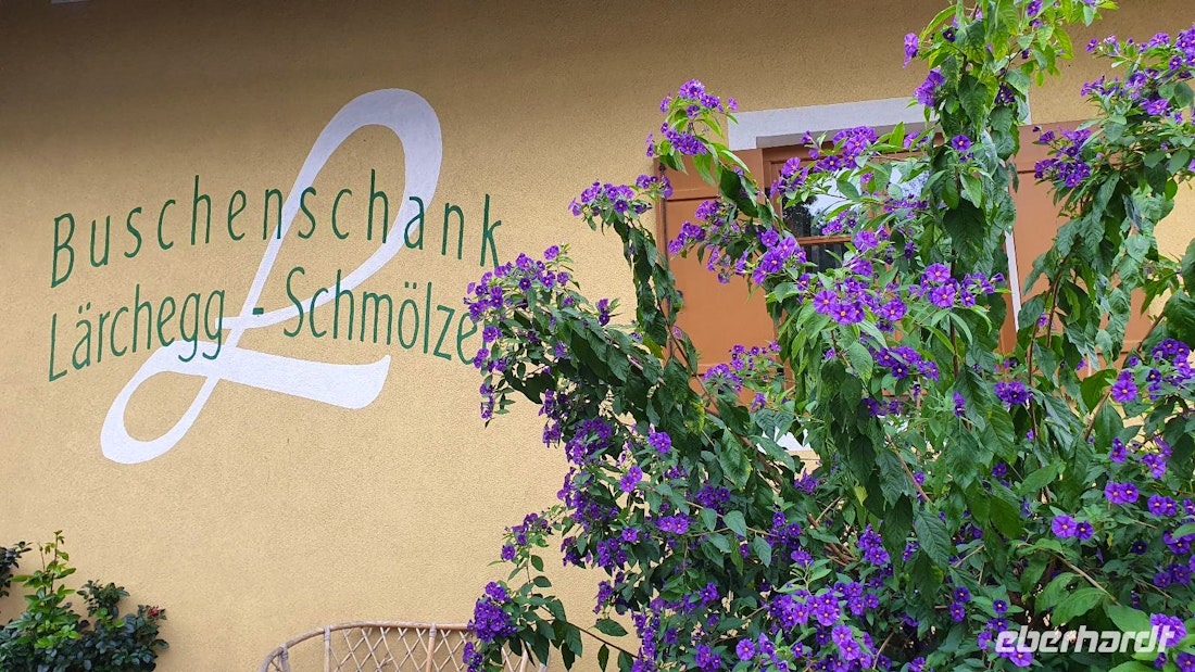 Krönender Abschluss eines erlebnisreichen Tages in der Steiermark: der Besuch in einem Buschenschank! – © Marlies Thrum