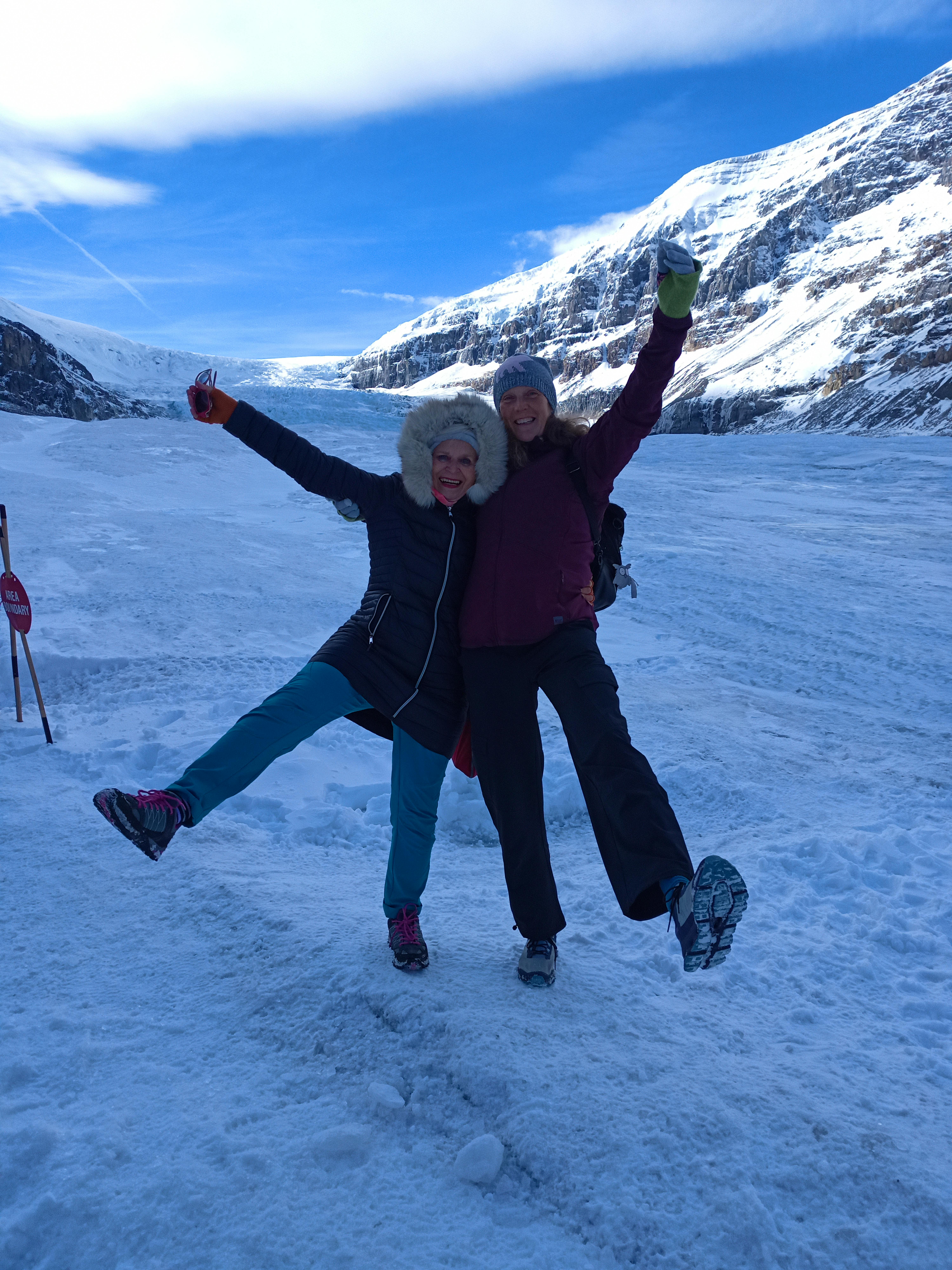 Auf dem Athabasca Gletscher  - Marieta Beck