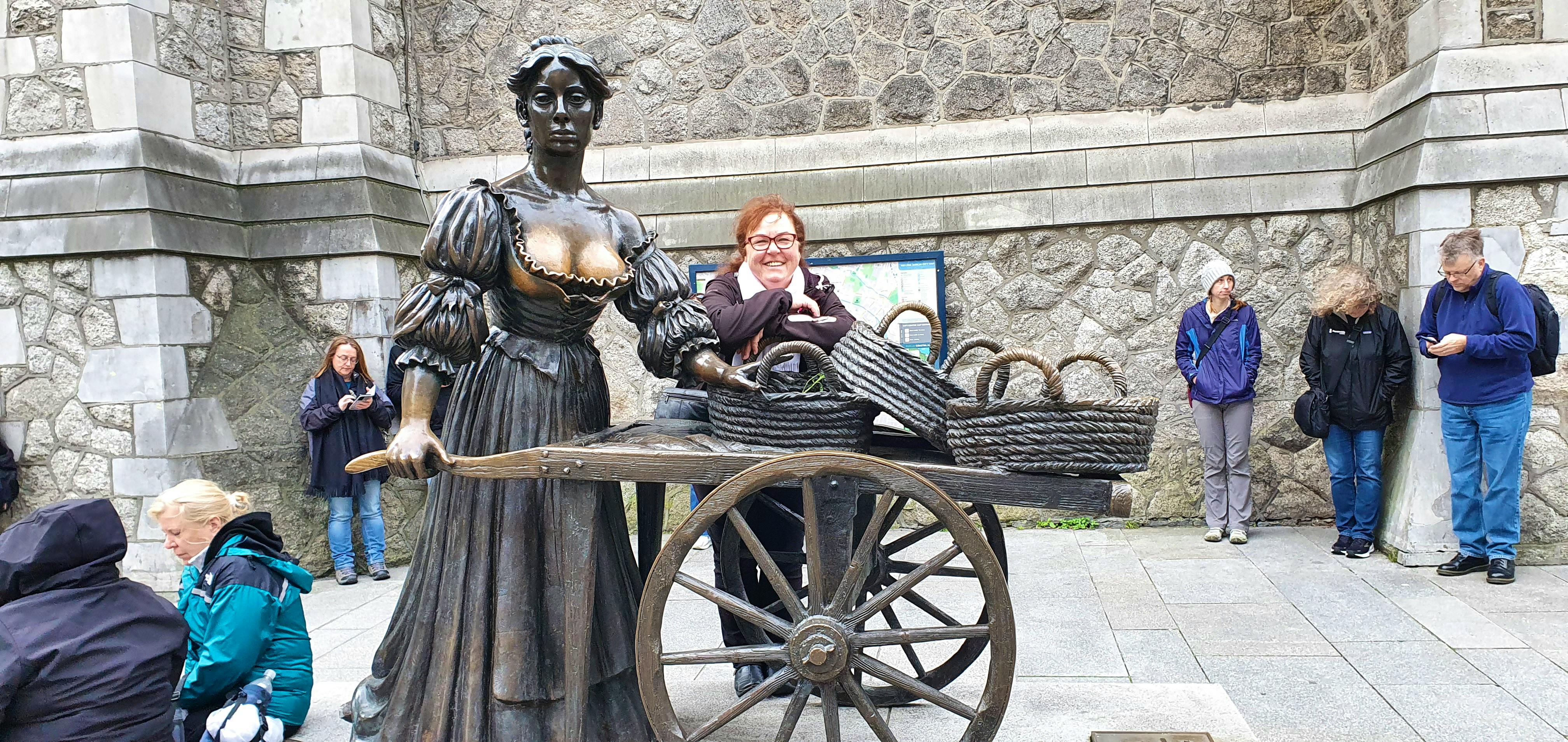 bei Molly Malone in Dublin - Marlies Thrum