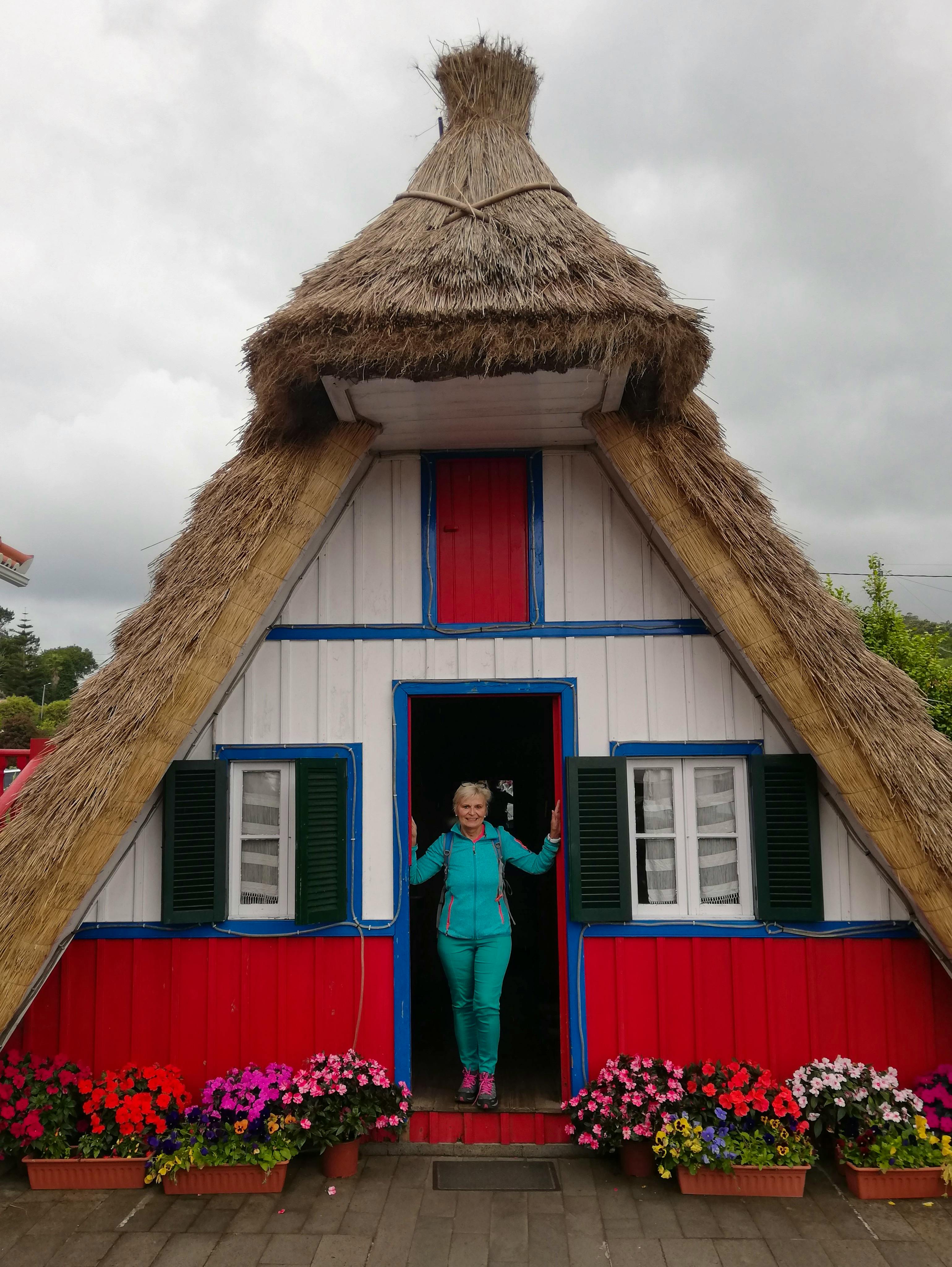 MADEIRA - Herzlich willkommen - Santana - Marieta Beck