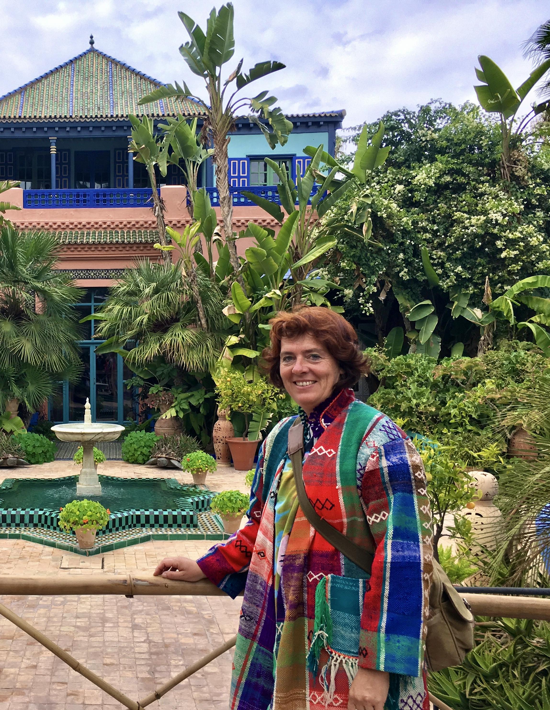 unterwegs mit Gästen im botanischen Garten Majorelle - Kora Buggel