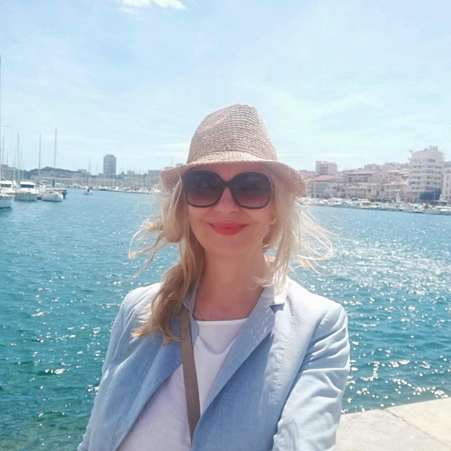 Frankreich - Nicole Madeleine Ogola