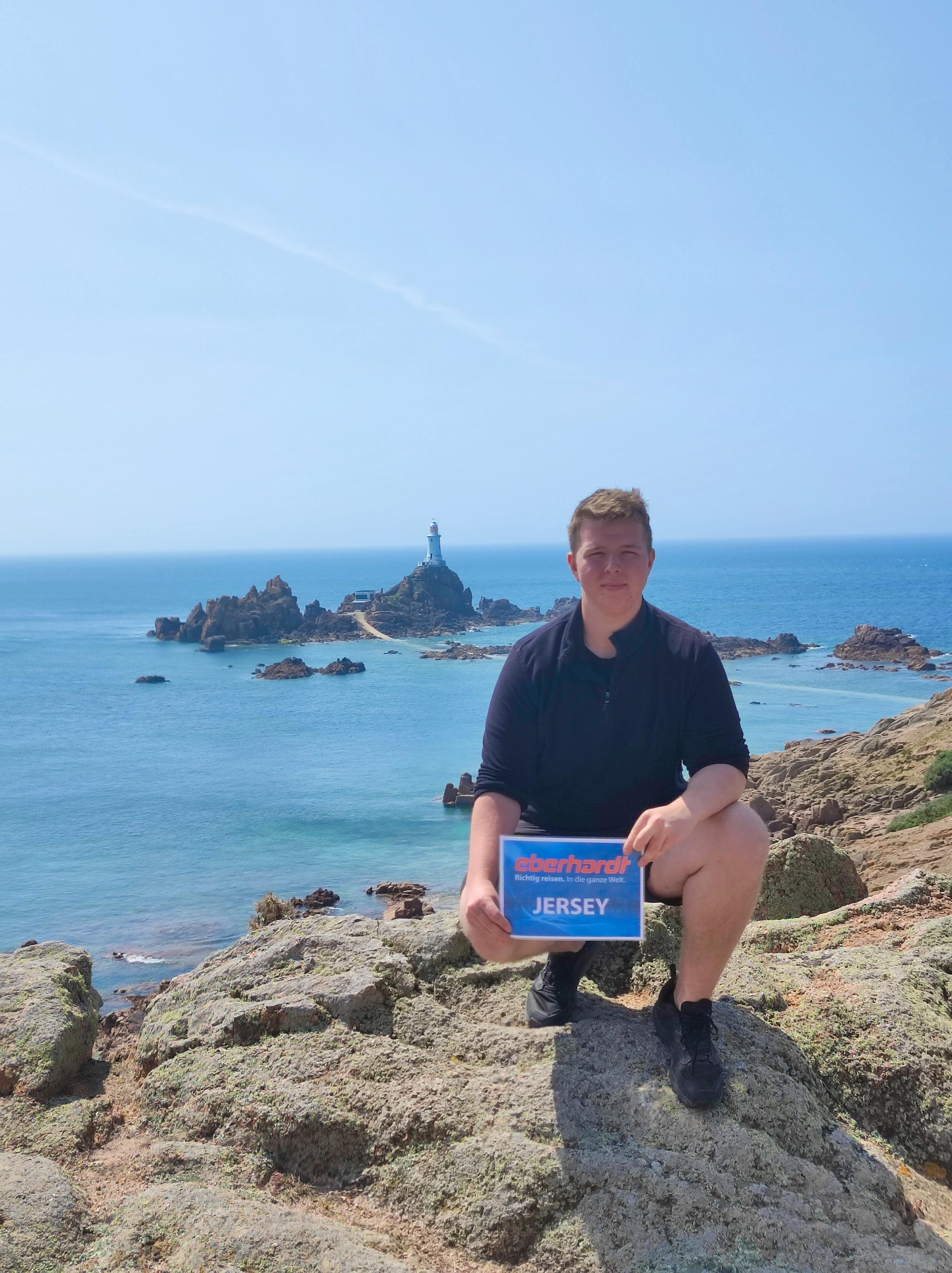 Vor dem La Corbière Leuchtturm auf Jersey  - Sten Bernhardt