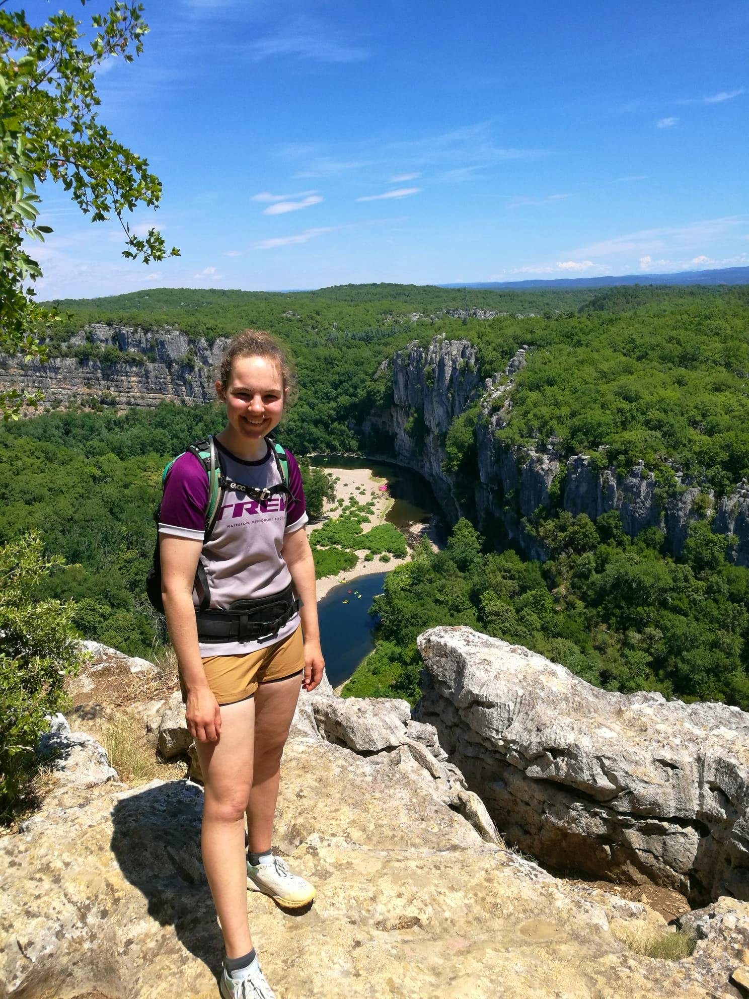 Wanderung in der Nähe der Ardèche- Schlucht. - Merle Decker