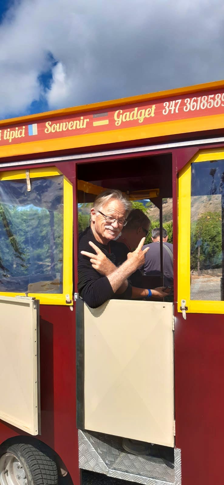 Touristenzug in Gerace  - Ekkehard Villing