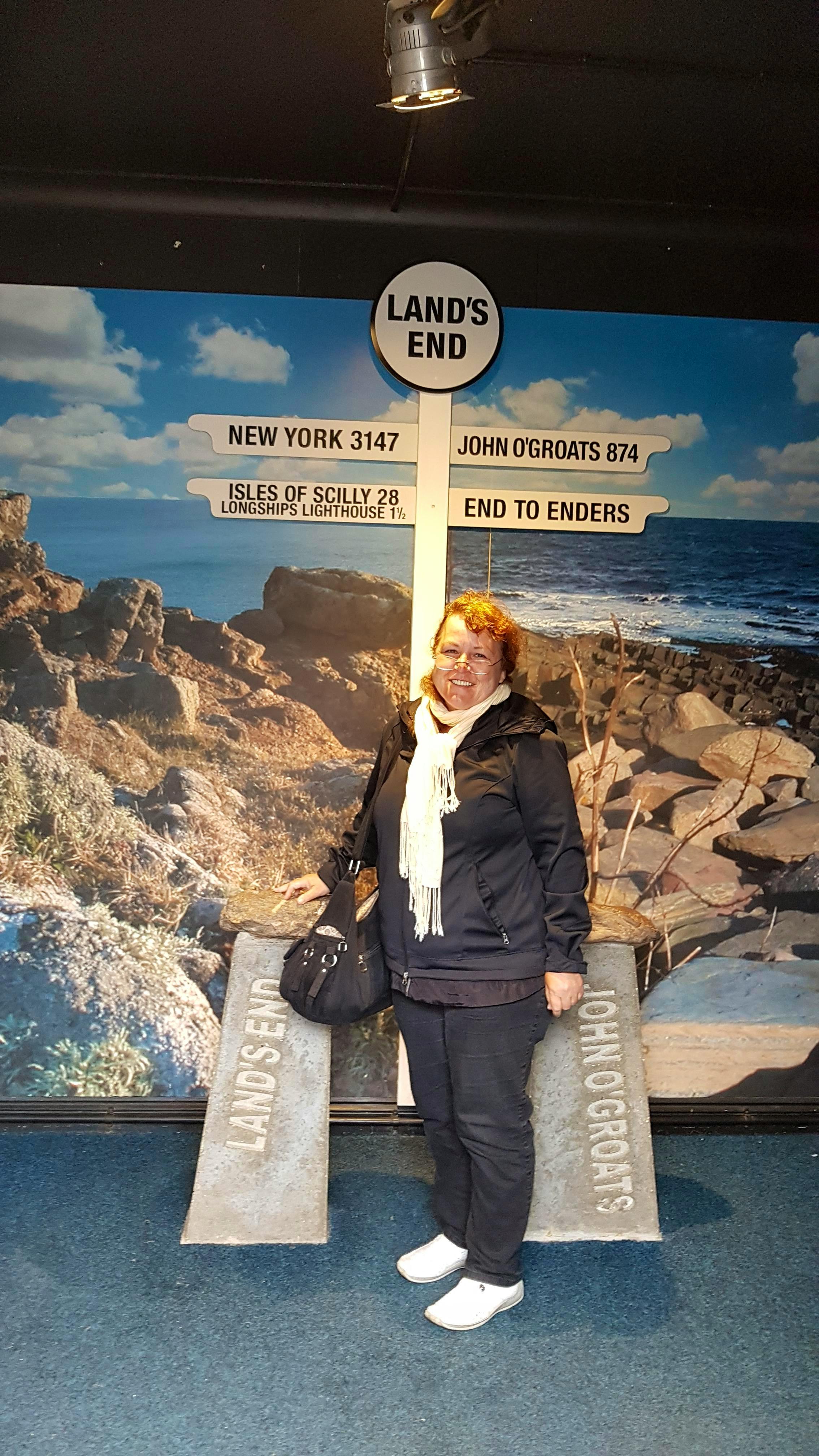 England - Marlies Thrum