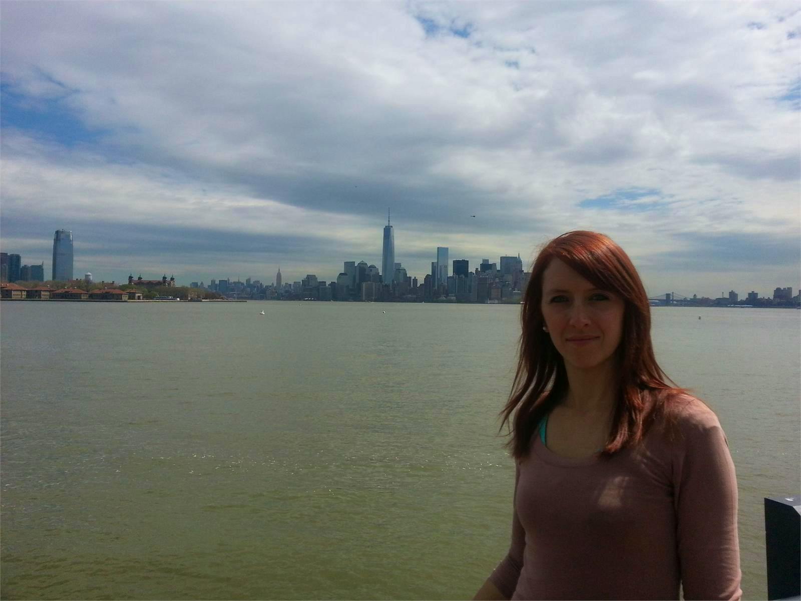 Vor der Skyline von NYC - Kristin Werner