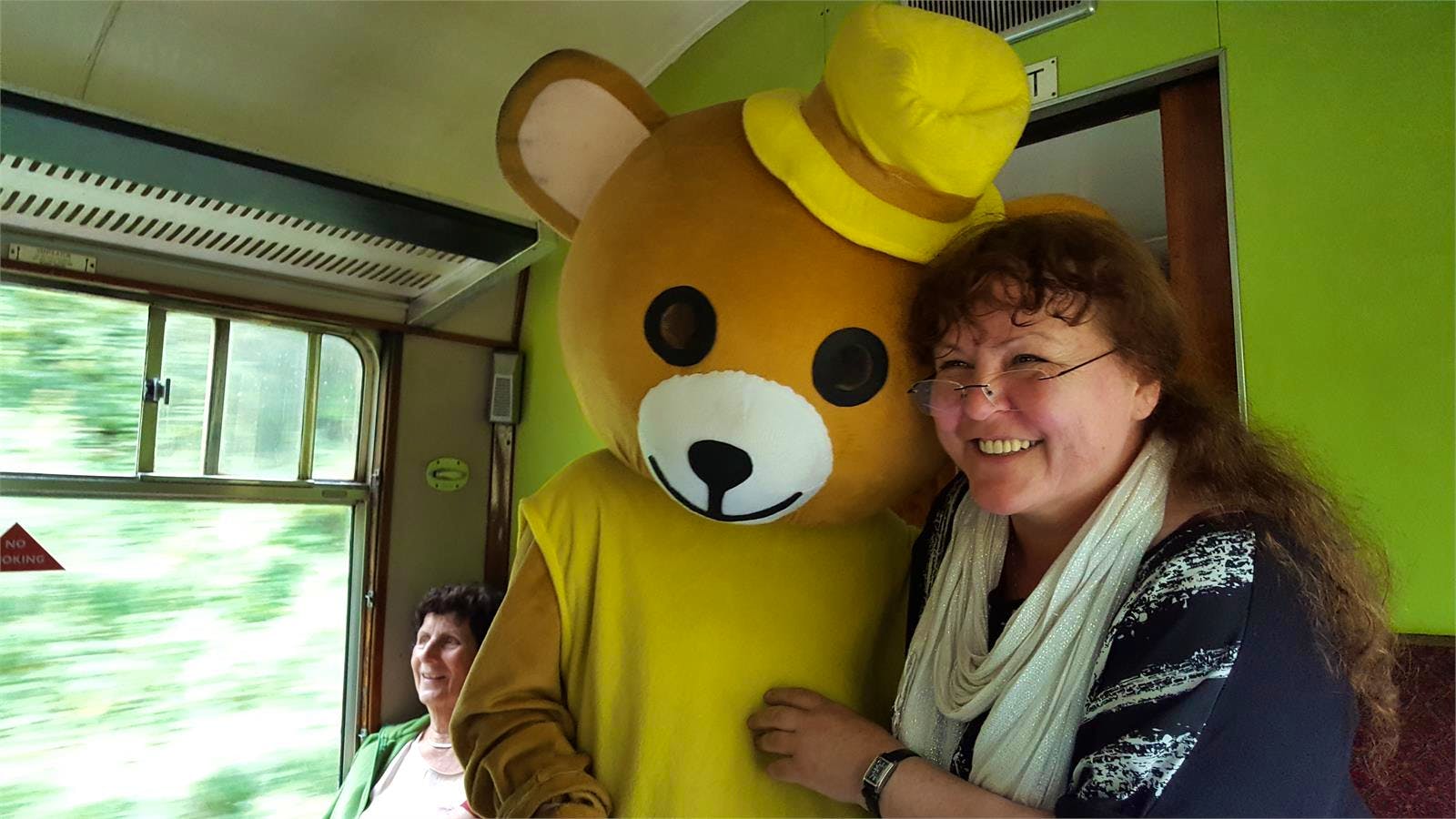 England - Marlies Thrum