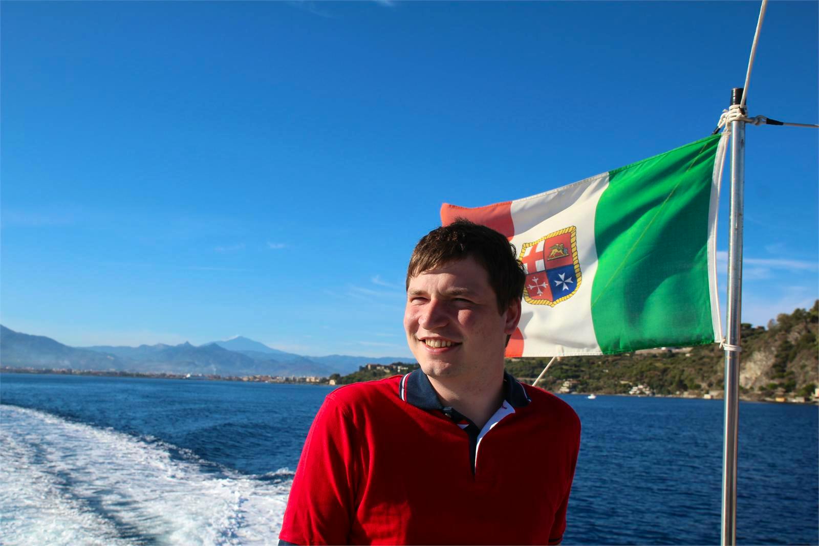 Sizilien im Hintergrund / 2012 - Martin Jentzsch