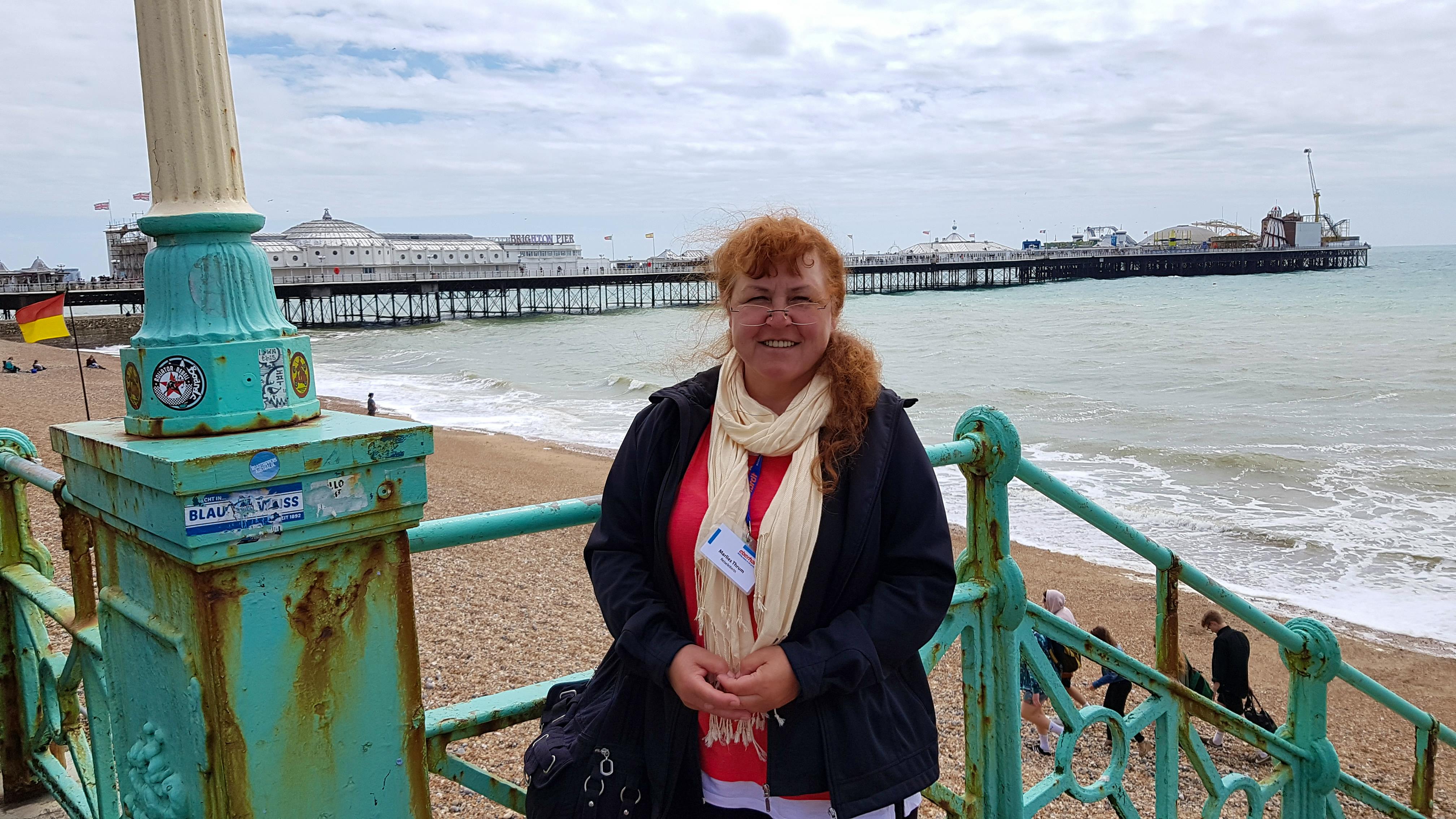 England - Marlies Thrum